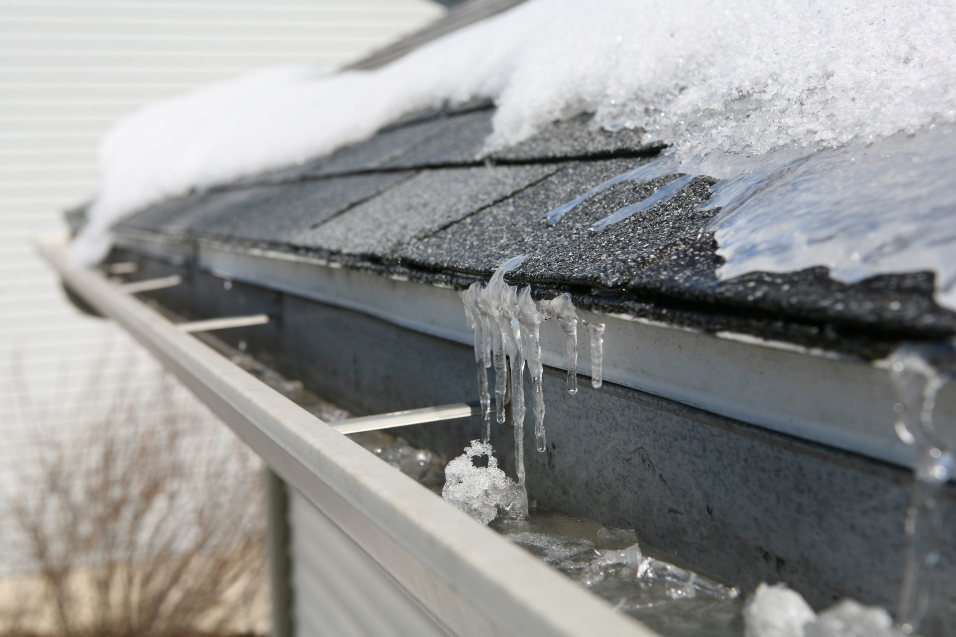 How Snow and Ice Impacts Your Home & Roof